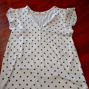 Loft, Medium, White with black polkadot tee